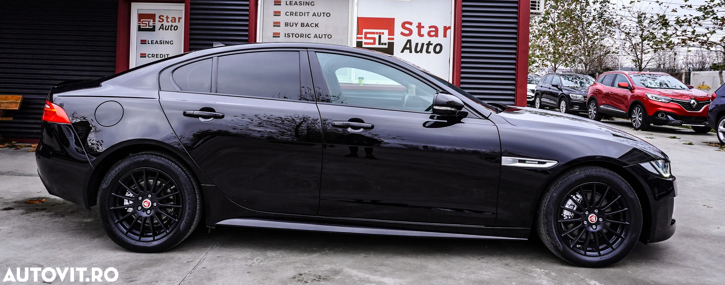 Jaguar XE 2.0 R-Sport - 11