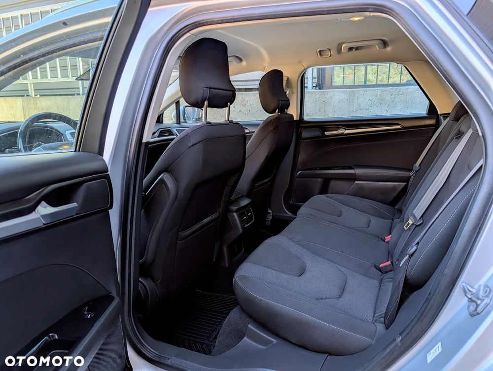 Ford Mondeo 2.0 TDCi Titanium PowerShift - 8