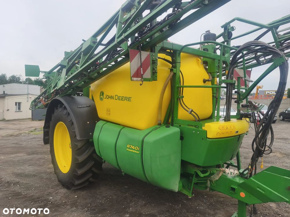 John Deere R740i - 7