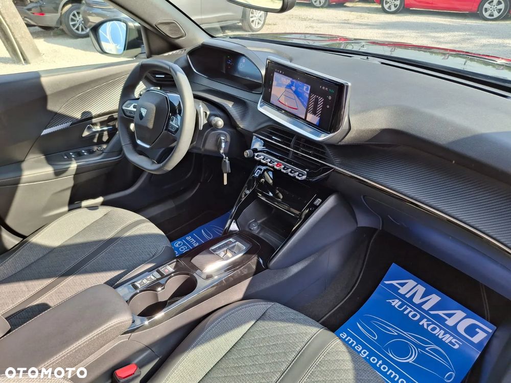 Peugeot 2008 1.2 PureTech Allure S&S EAT8 - 17