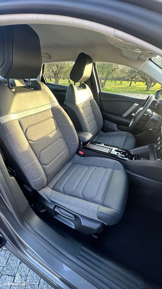 Citroën C4 X 1.2 PureTech Plus EAT8 - 11