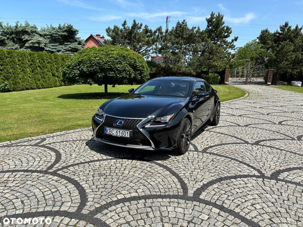 Lexus RC - 3