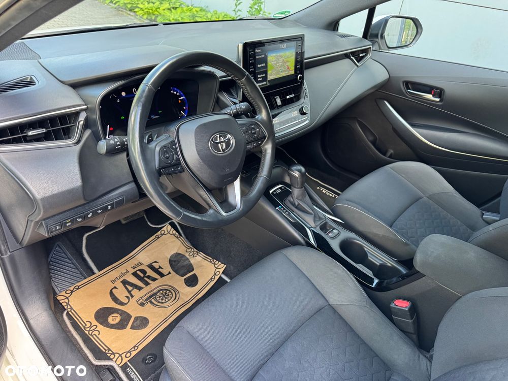 Toyota Corolla 2.0 Black&White - 27