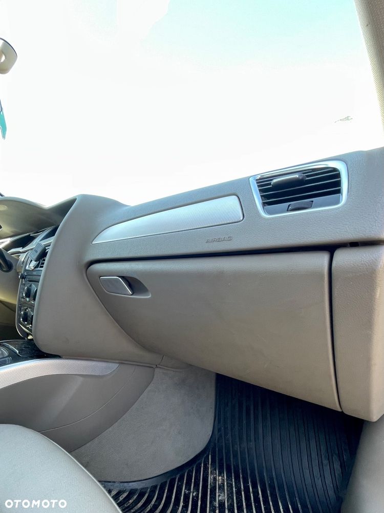 Audi A4 Avant 2.0 TDI - 13
