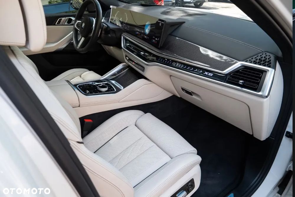 BMW X6 xDrive40d mHEV sport - 25