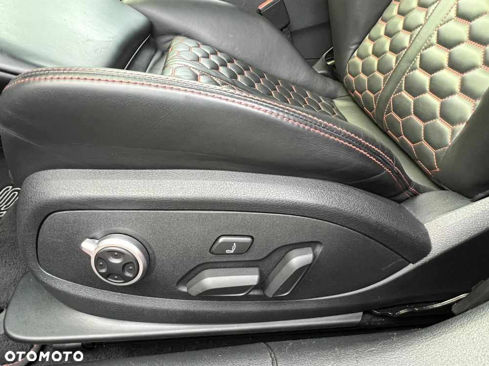 Audi RS4 Avant TFSI Quattro Tiptronic - 16