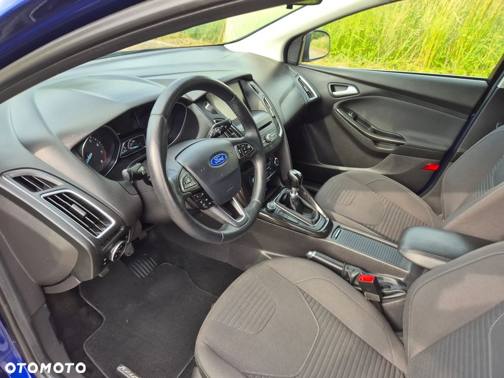 Ford Focus - 26