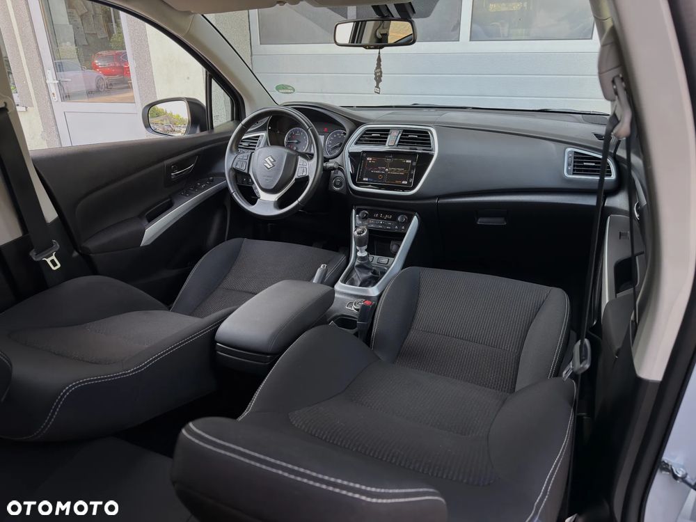 Suzuki SX4 S-Cross 1.4 Boosterjet Allgrip Comfort+ - 24