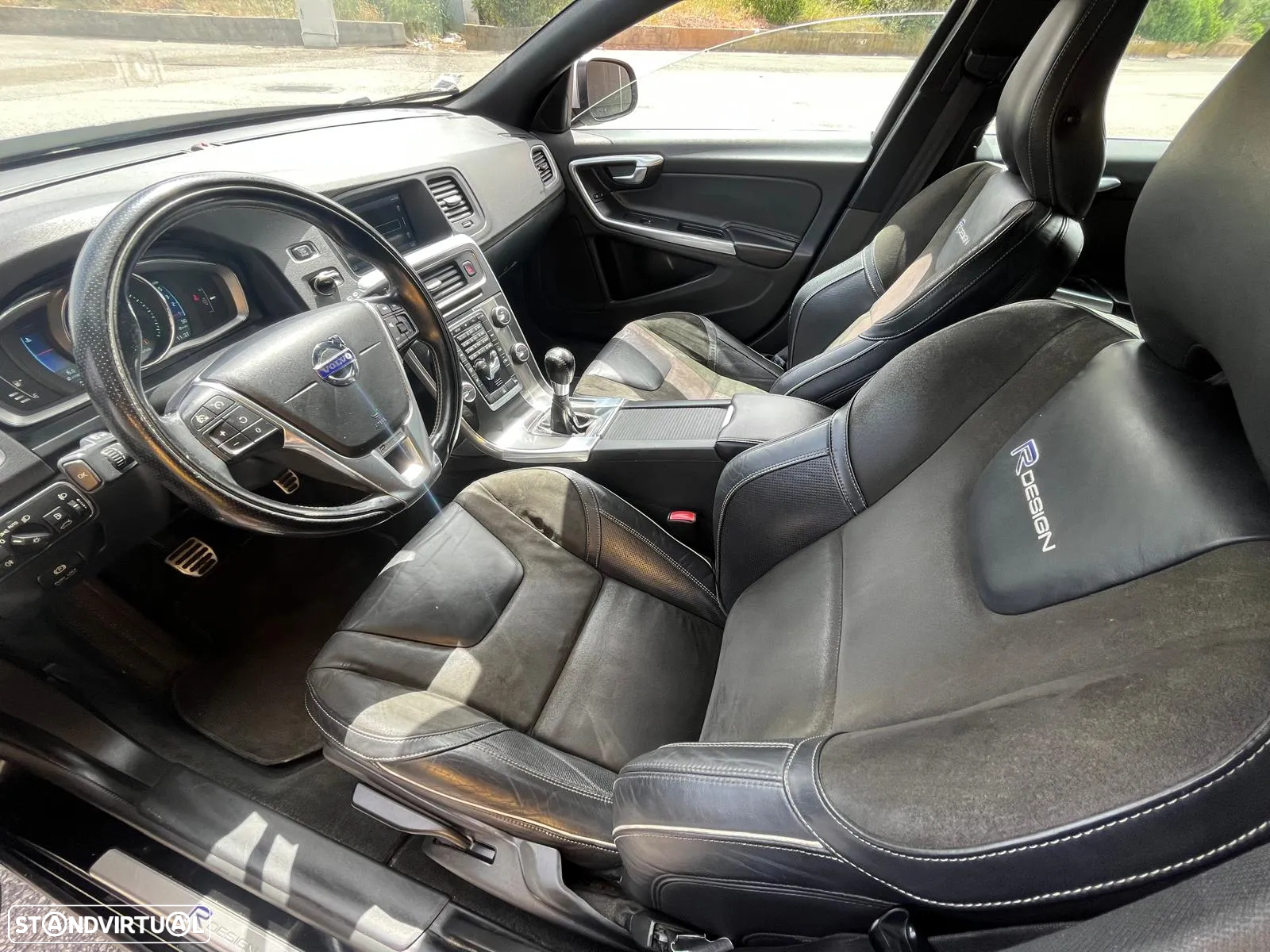 Volvo V60 1.6 D2 Drive R-Design Start/Stop - 16