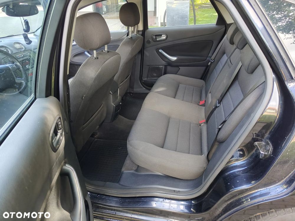 Ford Mondeo 2.0 TDCi Ghia - 22