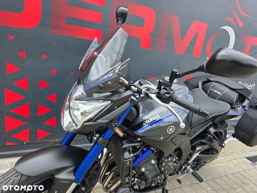 Yamaha FZ8 - 14