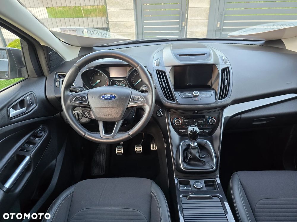 Ford Kuga 1.5 EcoBoost 2x4 ST-Line - 10