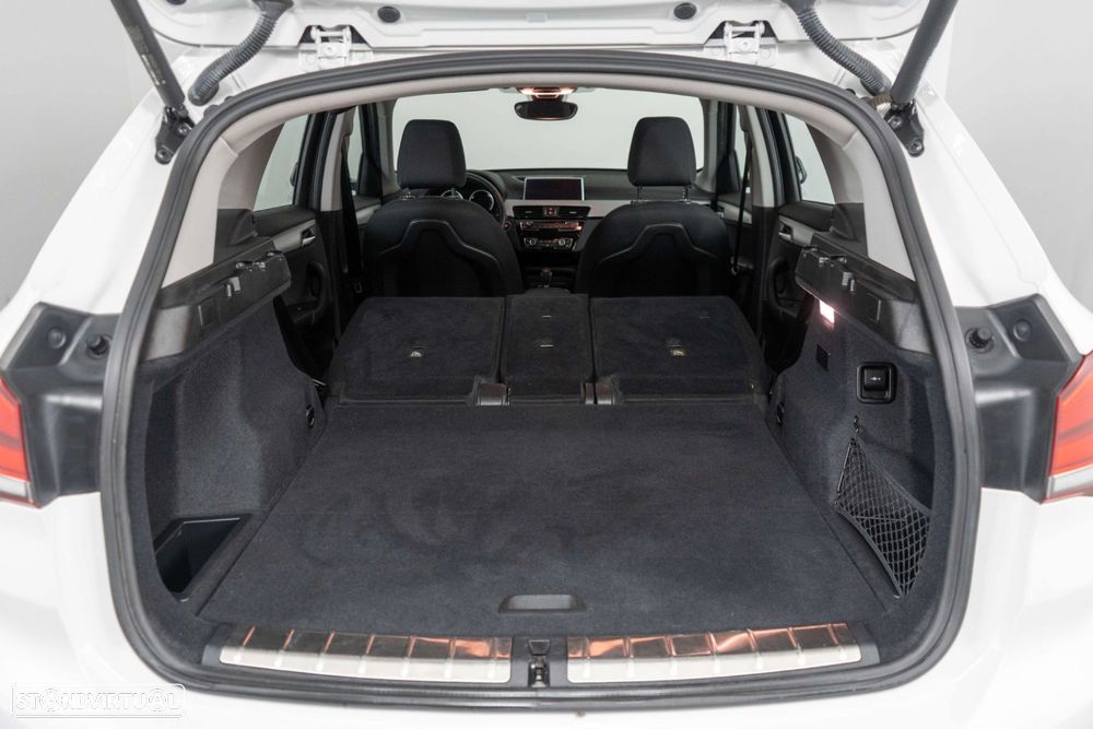 BMW X1 25 e xDrive Corporate Edition - 15