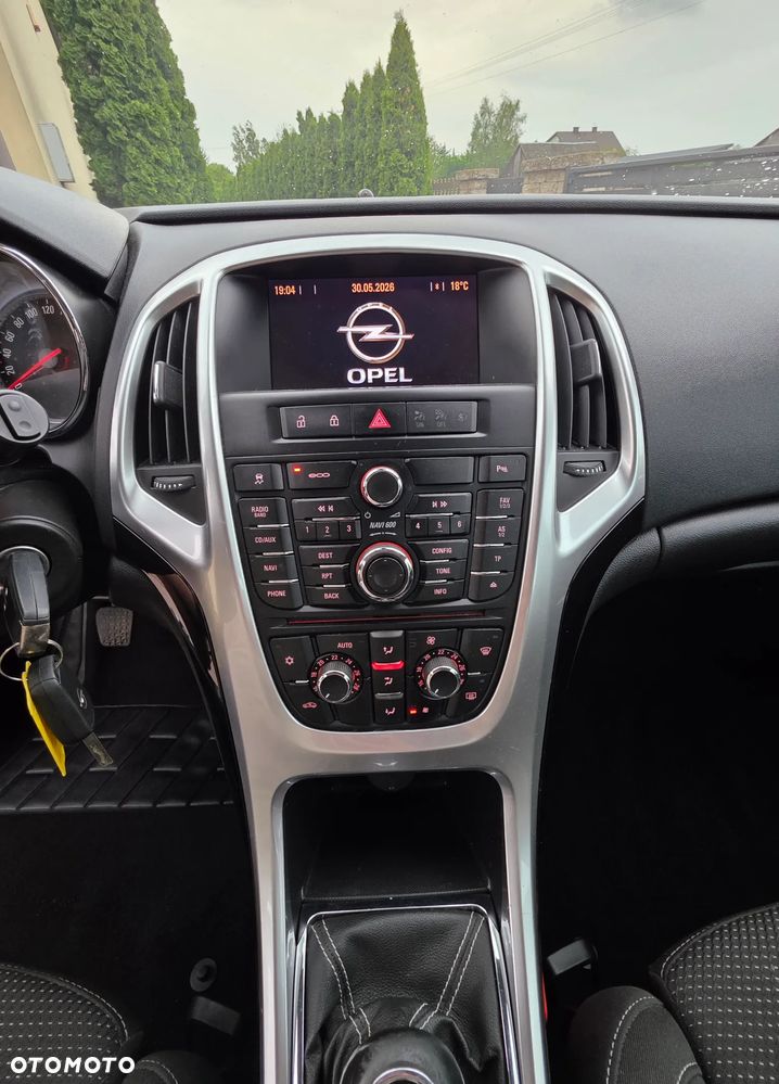 Opel Astra 1.4 T Sport - 8