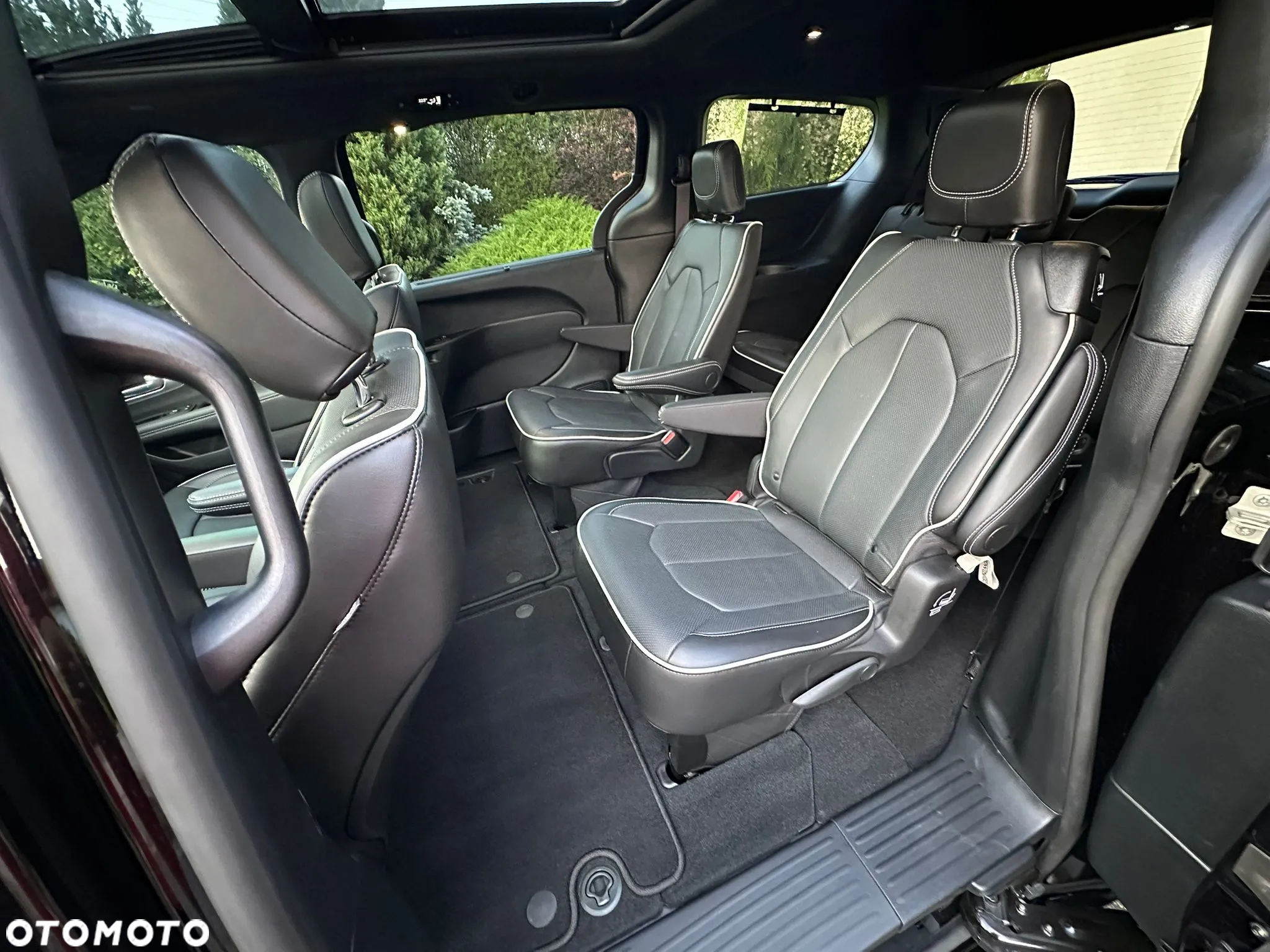 Chrysler Pacifica - 14