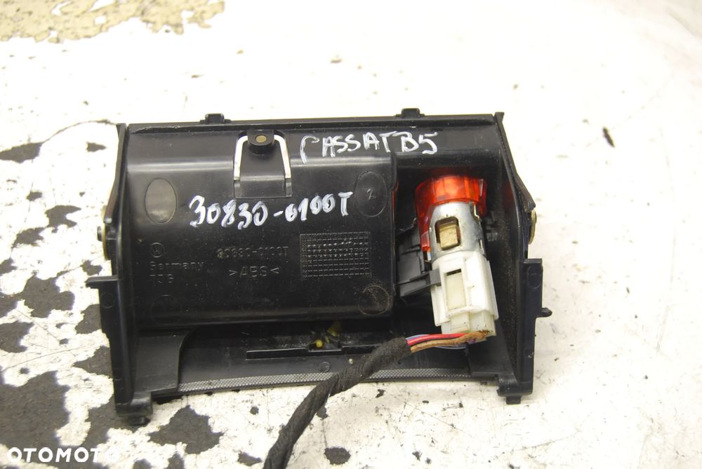 POPIELNICZKA 30830-0100T VW PASSAT B5 LIFT - 3