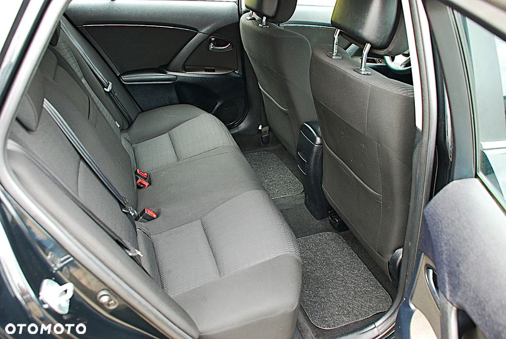 Toyota Avensis 2.0 Prestige MS - 23