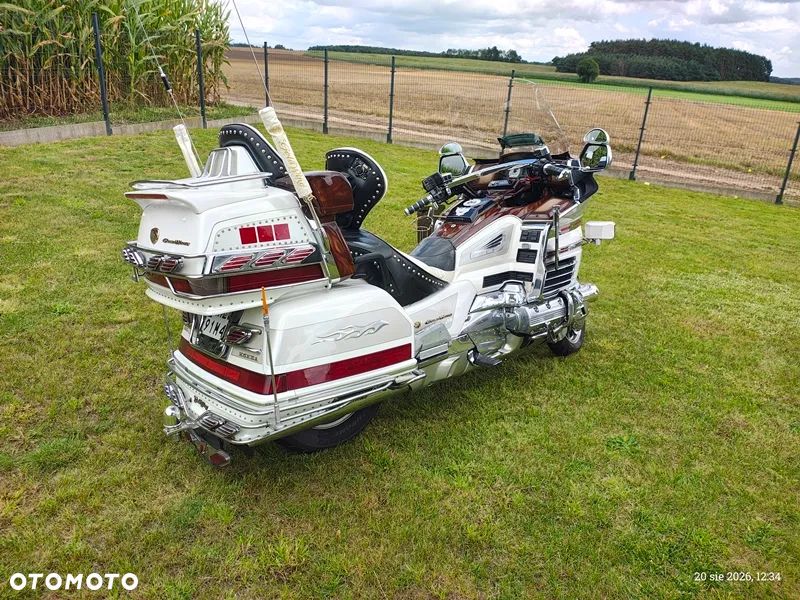 Honda GL - 6