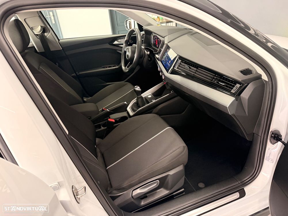 Audi A1 Sportback 30 TFSI Advanced - 25