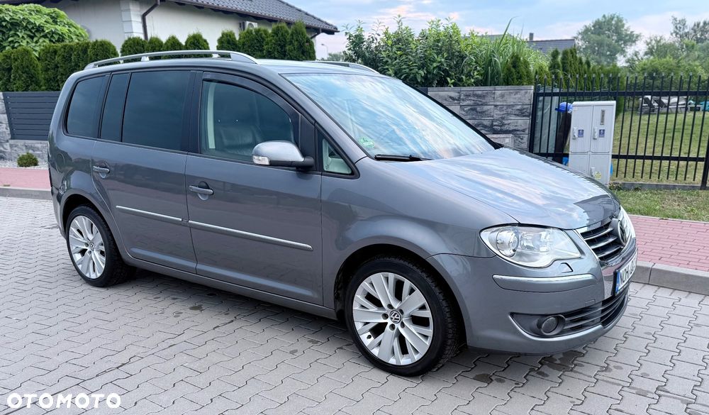 Volkswagen Touran 2.0 TDI DPF Highline DSG - 3