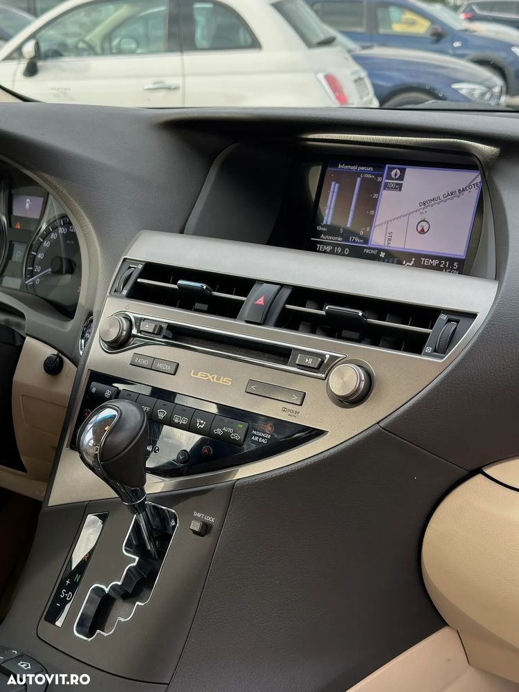 Lexus Seria RX - 13
