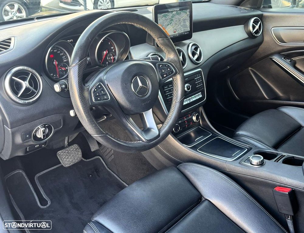 Mercedes-Benz CLA 180 - 45
