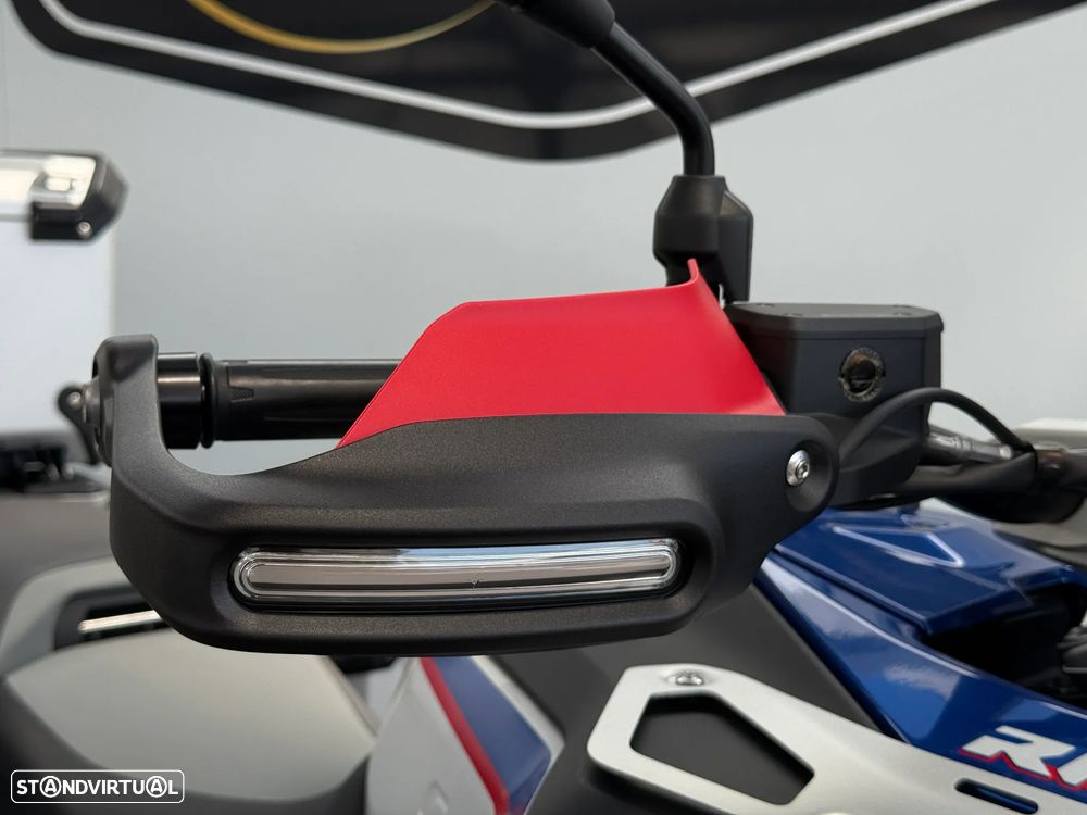 BMW R 1300 GS Adventure Trophy - 16