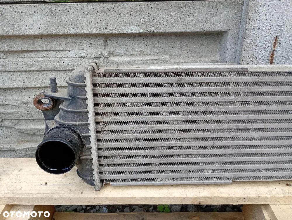 chłodnica intercooler renault trafic ii vivaro a primastar 2001-2006 1.9 dci 7700312903d - 2