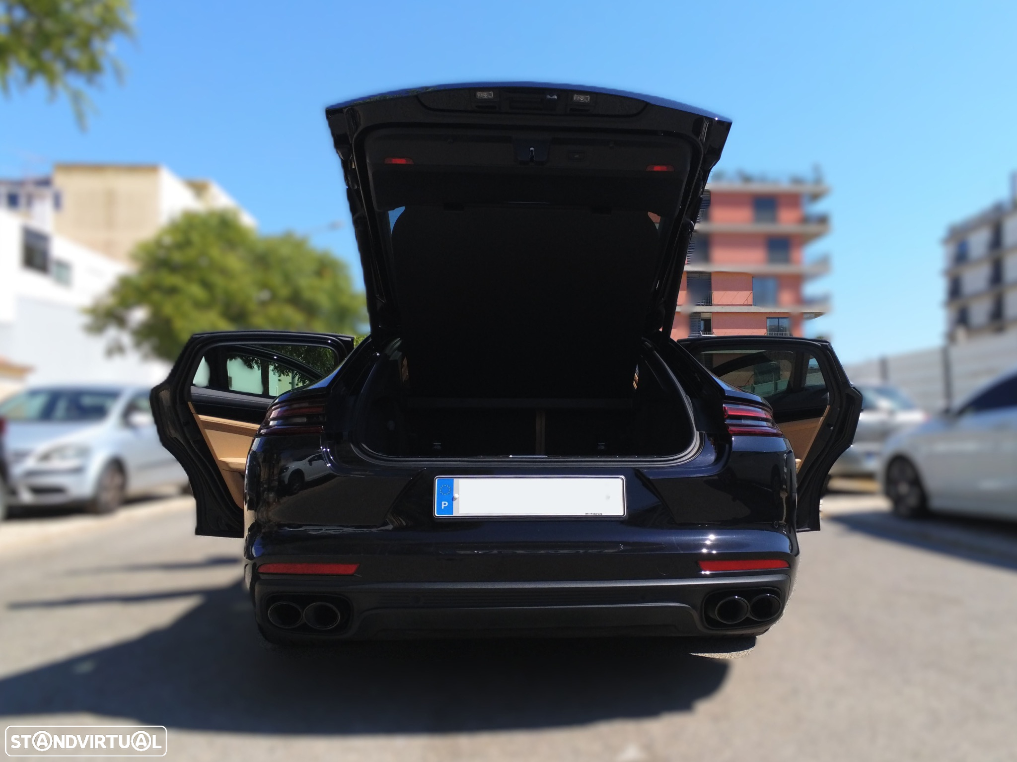 Porsche Panamera 4 E-Hybrid - 18