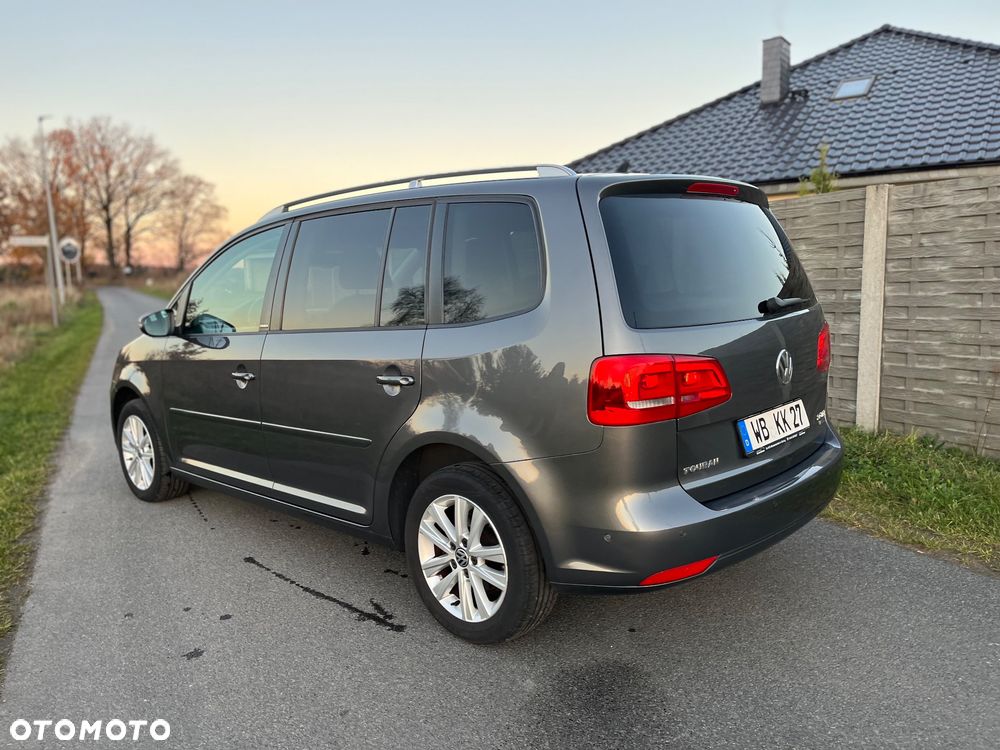Volkswagen Touran 2.0 TDI DPF BlueMotion Technology DSG STYLE - 12