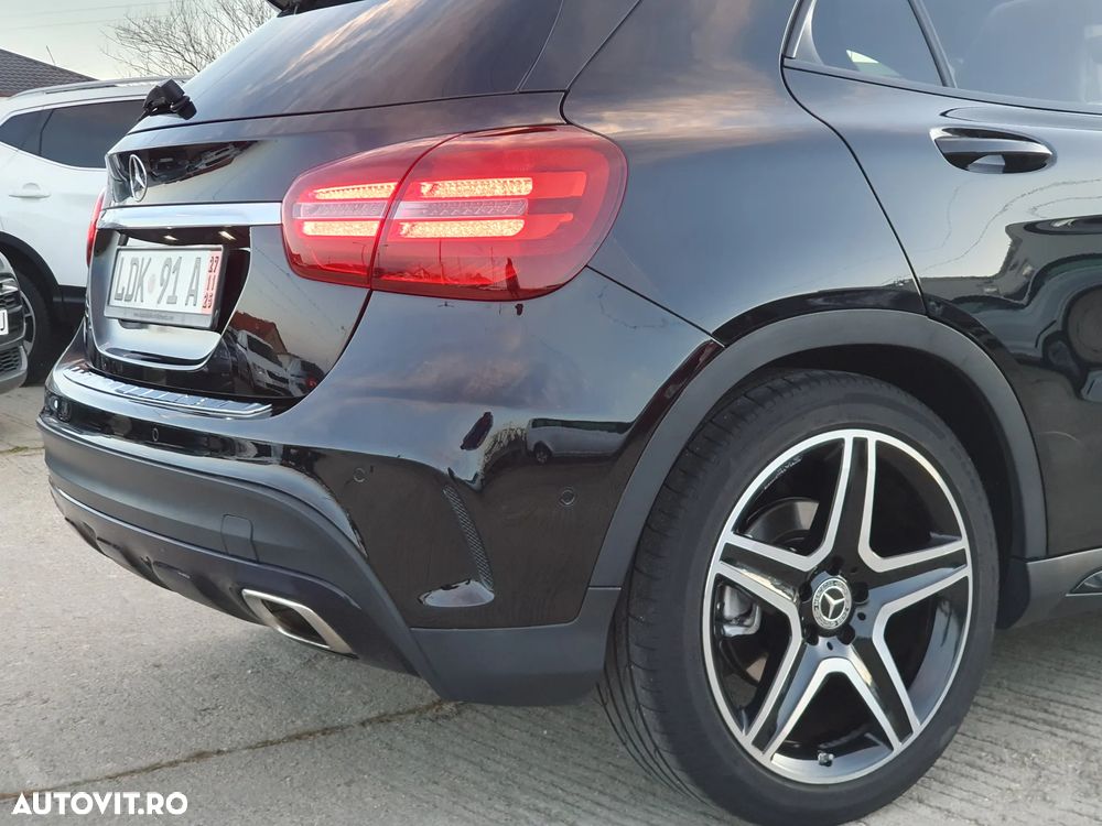 Mercedes-Benz GLA 220 d 4Matic 7G-DCT AMG Line - 16