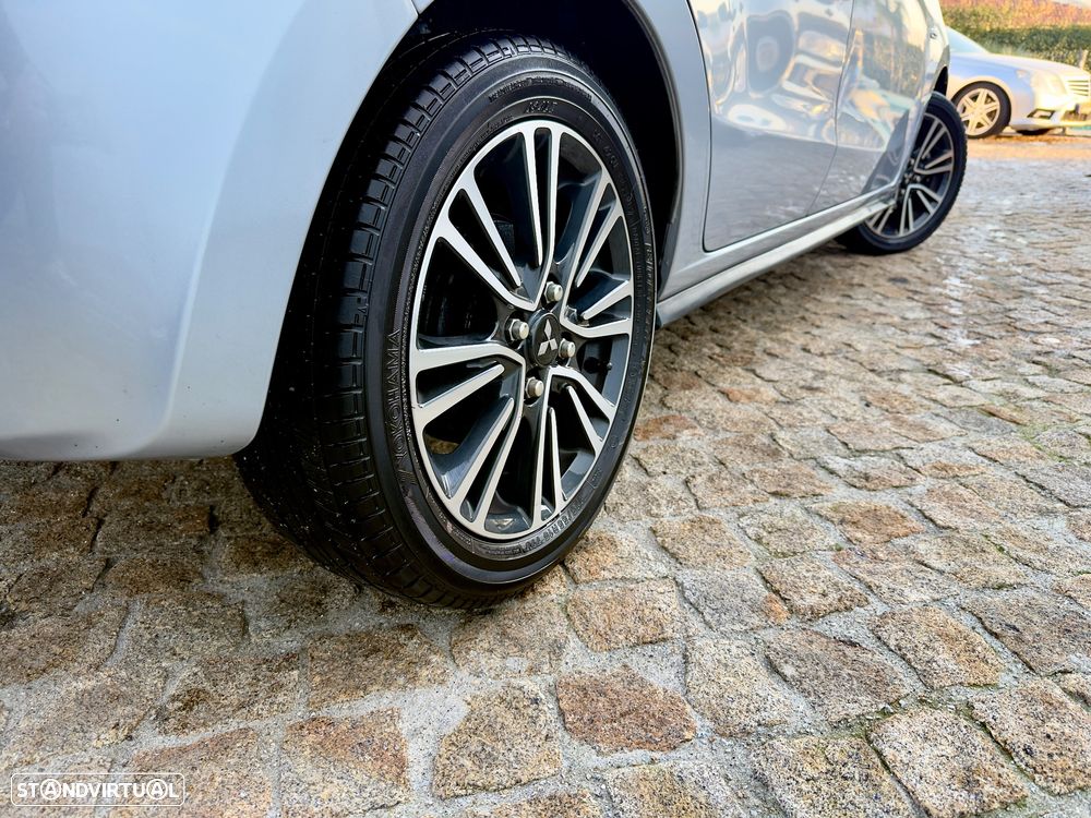 Mitsubishi Space Star 1.2 Intense Connect Edition - 14