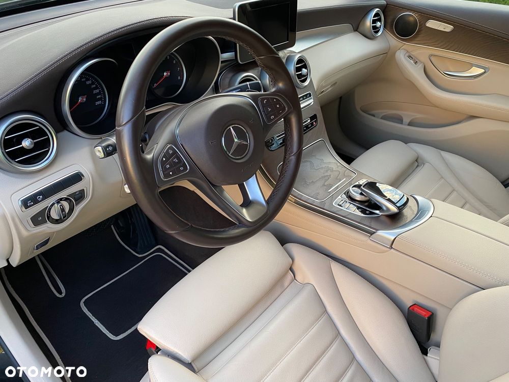 Mercedes-Benz GLC - 40