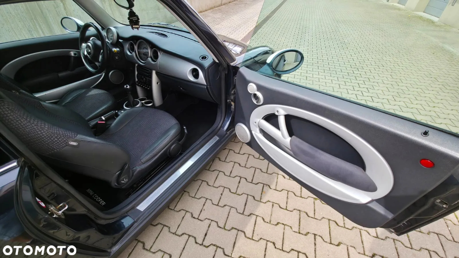 MINI Cooper Standard - 9