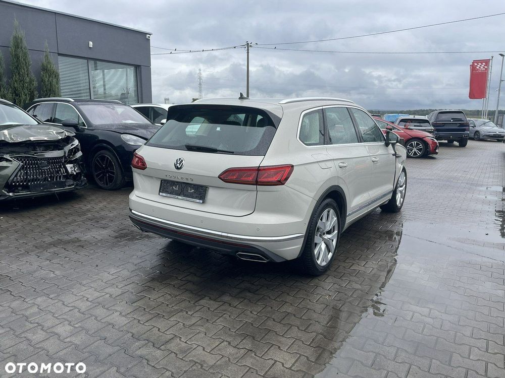 Volkswagen Touareg 3.0 V6 TDI 4Motion Elegance - 4