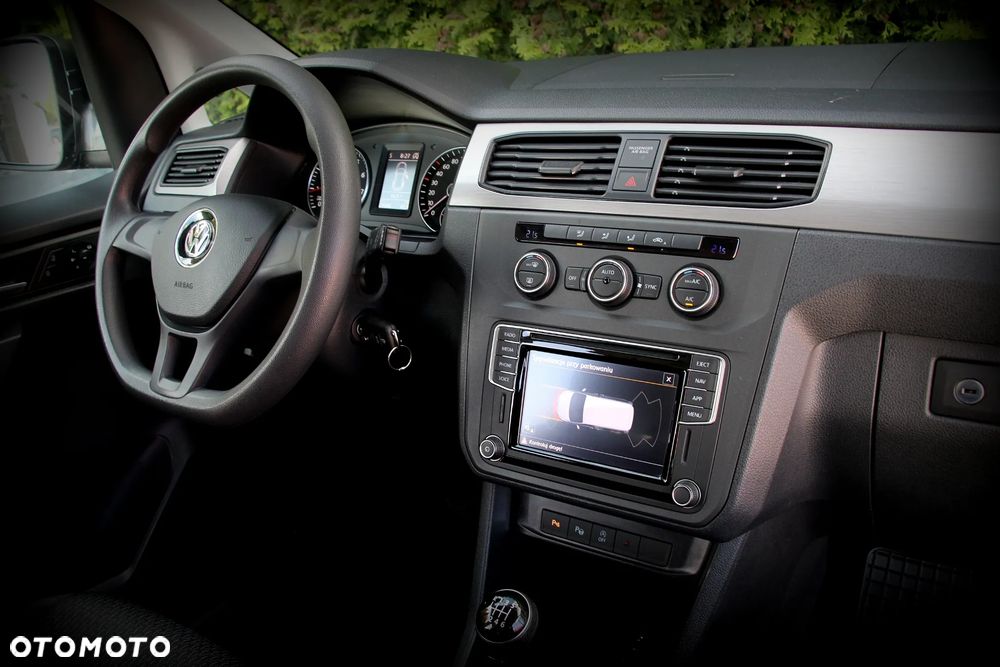 Volkswagen Caddy Maxi 1.4 TSI Trendline - 24