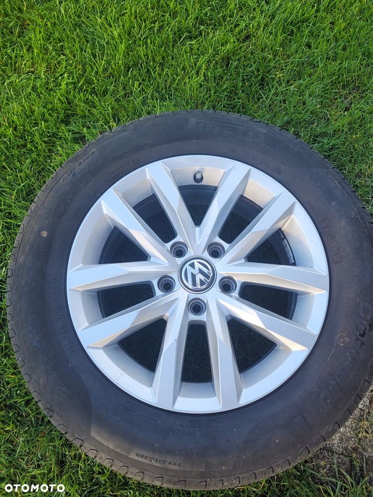 Volkswagen Passat - 21