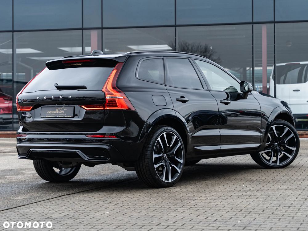 Volvo XC 60 B4 D AWD Plus Dark - 12