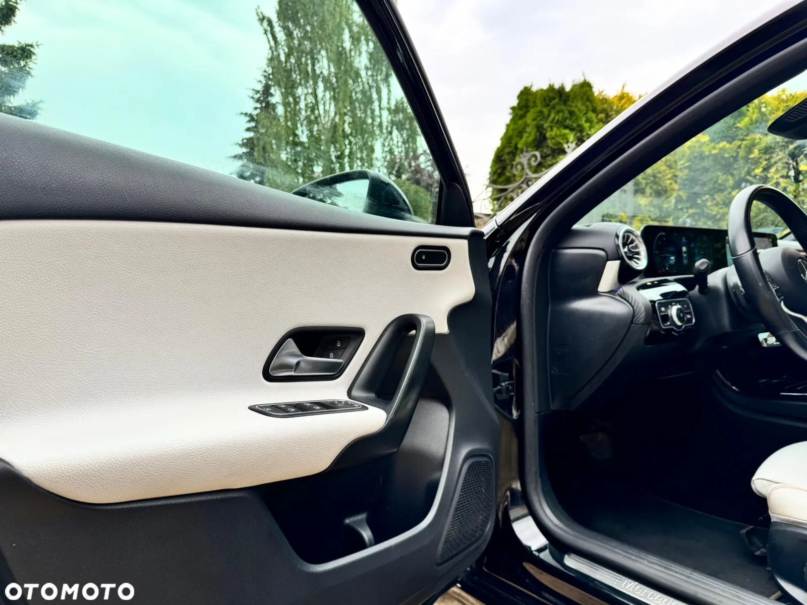Mercedes-Benz Klasa A 250 4-Matic 7G-DCT - 14