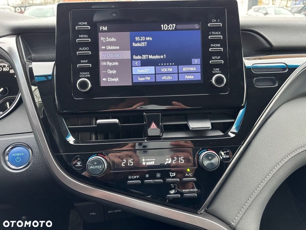 Toyota Camry 2.5 Hybrid Comfort CVT - 14