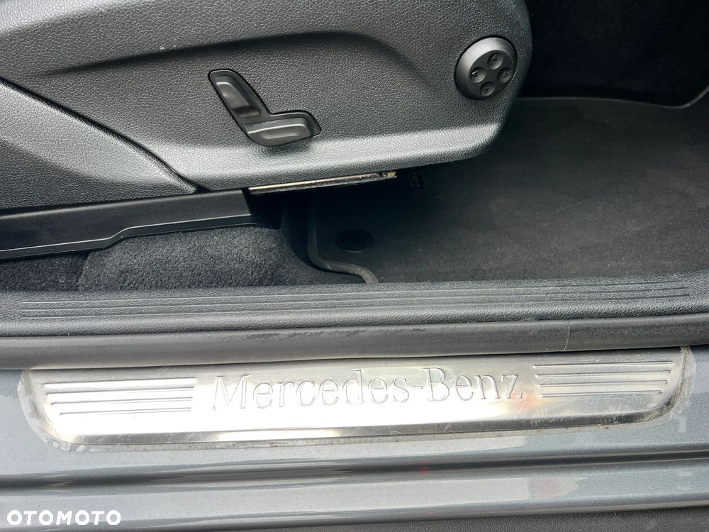 Mercedes-Benz GLC 200 4Matic 9G-TRONIC AMG Line - 35