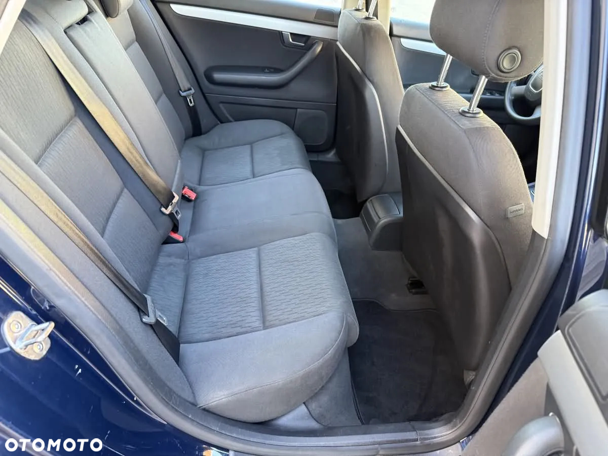 Audi A4 Avant 1.6 - 19