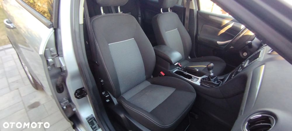 Ford Mondeo 2.0 TDCi ECOnetic Ambiente - 9