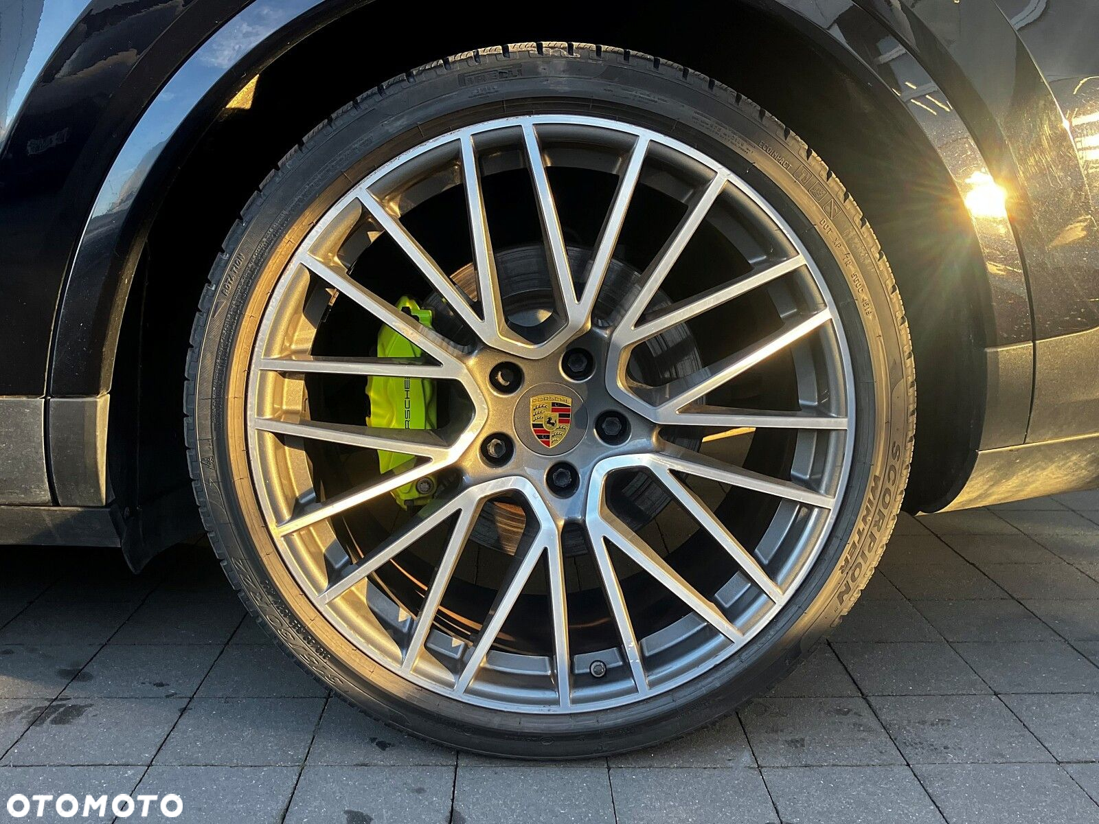 Porsche Cayenne - 14