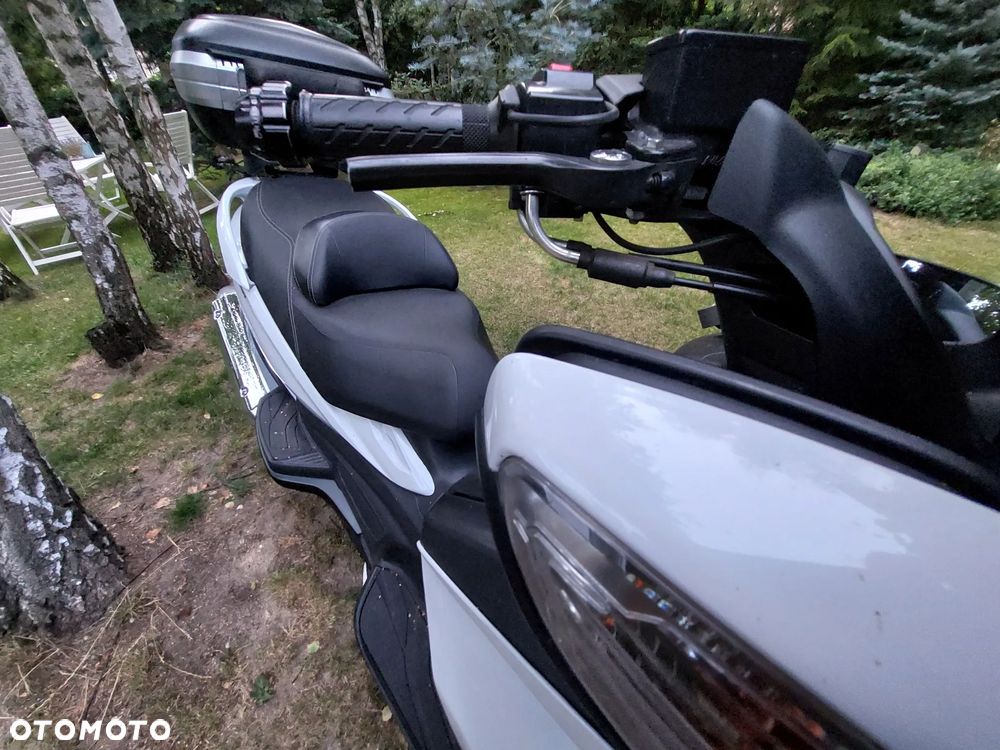 Suzuki Burgman - 9