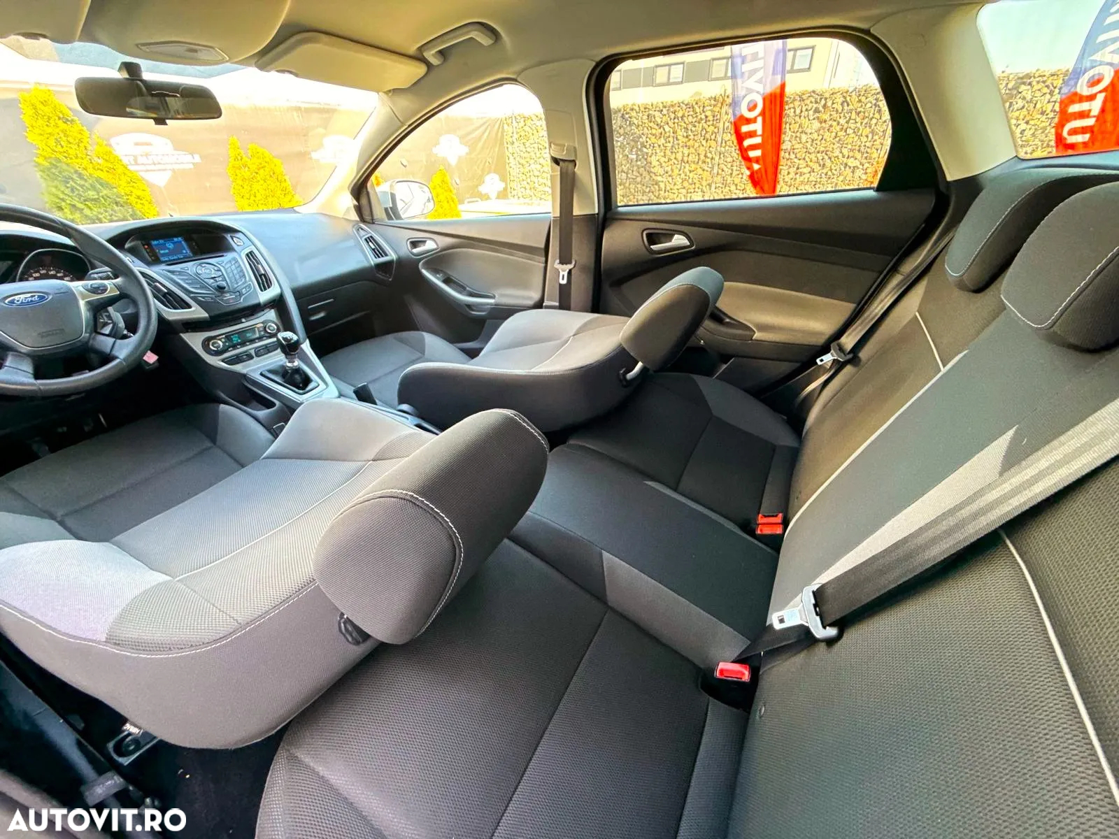Ford Focus - 23