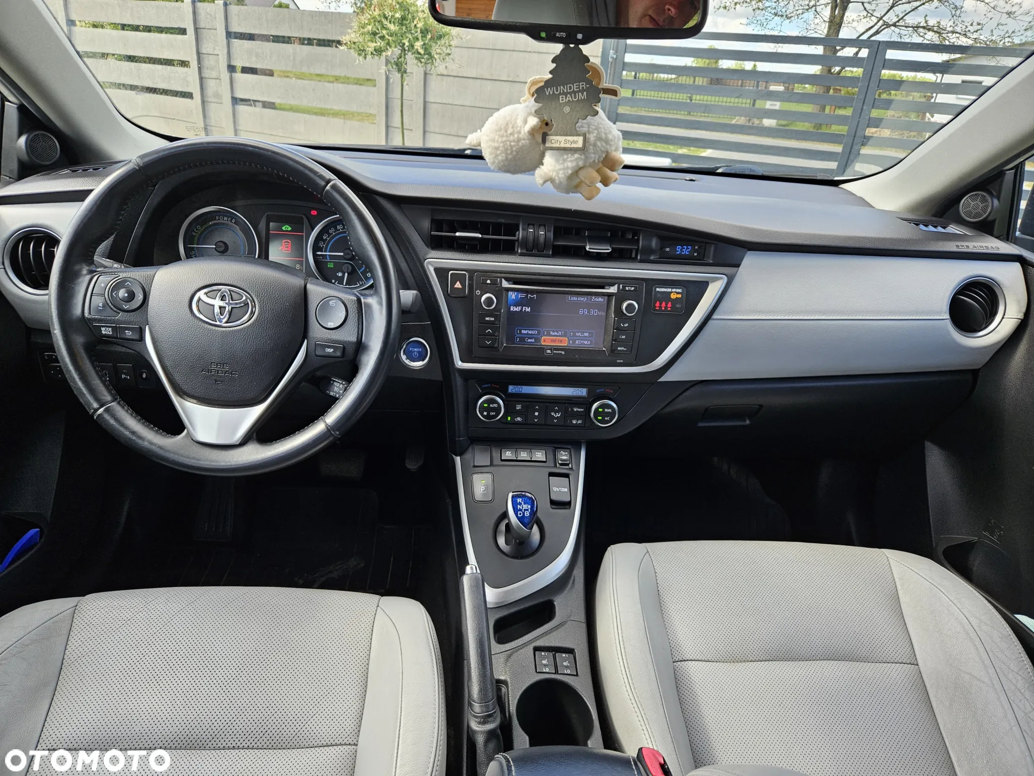 Toyota Auris Hybrid 135 Prestige - 7