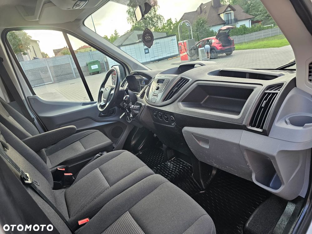 Ford Transit - 9