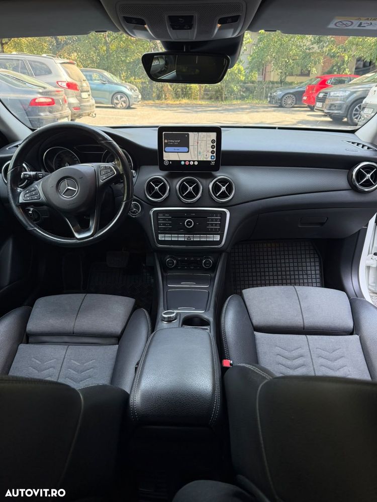 Mercedes-Benz GLA - 6