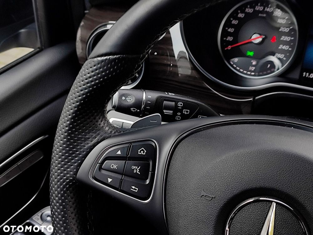 Mercedes-Benz Klasa V - 22